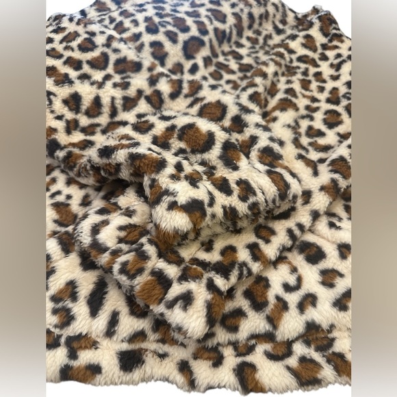 HYFVE Leopard Sherpa Pullover Size Large Hoodie Cream Brown Kangaroo Pocket - Picture 7 of 13